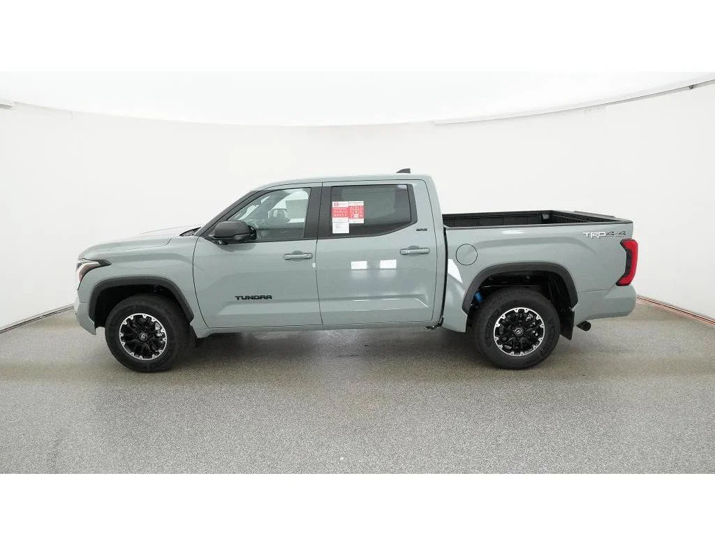 New 2026 Lunar Rock Toyota SR5 image 3