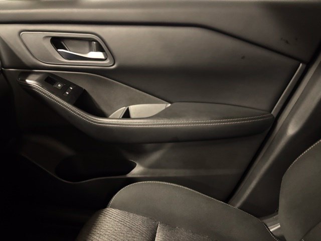 Used 2025 Silver Nissan SV image 15