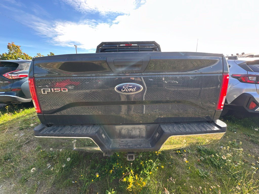 Used 2017 Gray Ford XLT image 5