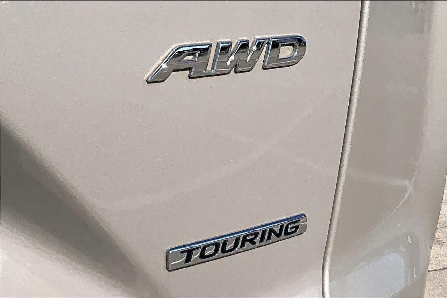 Used 2018 Sandstorm Metallic Honda Touring image 10