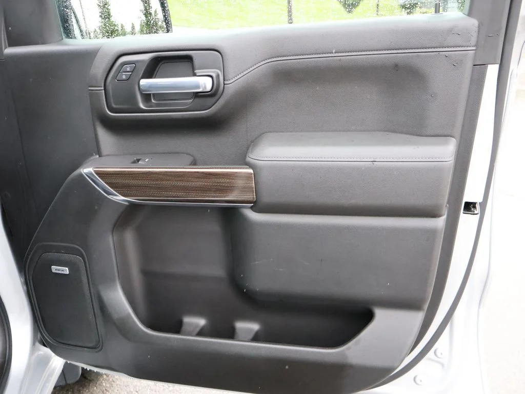 Used 2021 Silver Chevrolet LT Trail Boss image 15
