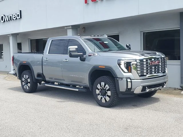 2024 GMC Sierra 4WD Crew Cab Standard Box Denali's photo