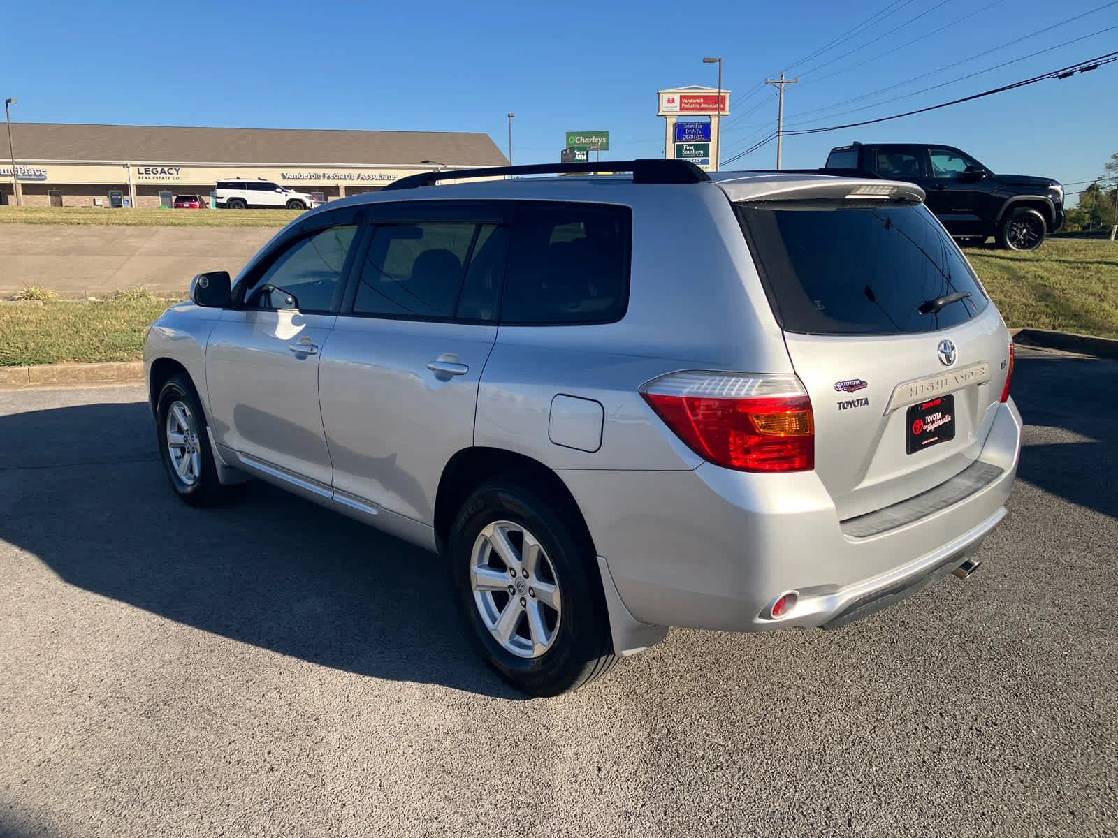 Used 2008 Classic Silver Metallic Toyota Base image 5