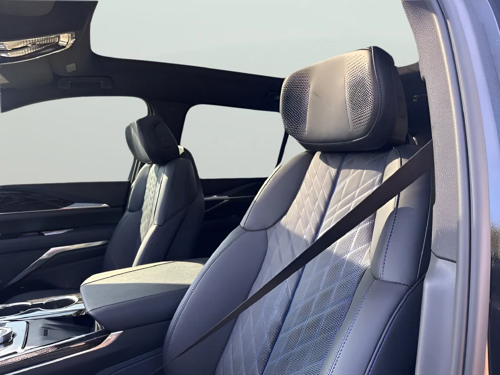 2026 Cadillac Escalade IQL Luxury - Photo 31