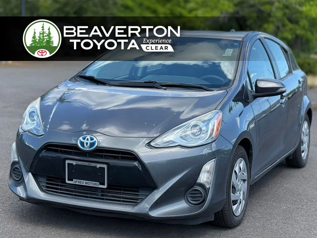 2015 Toyota Prius c Three's photo