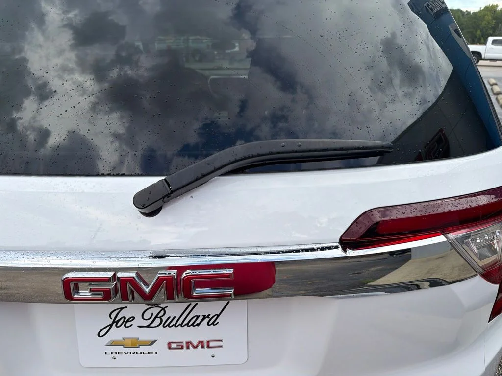 Used 2023 Summit White GMC SLT image 9