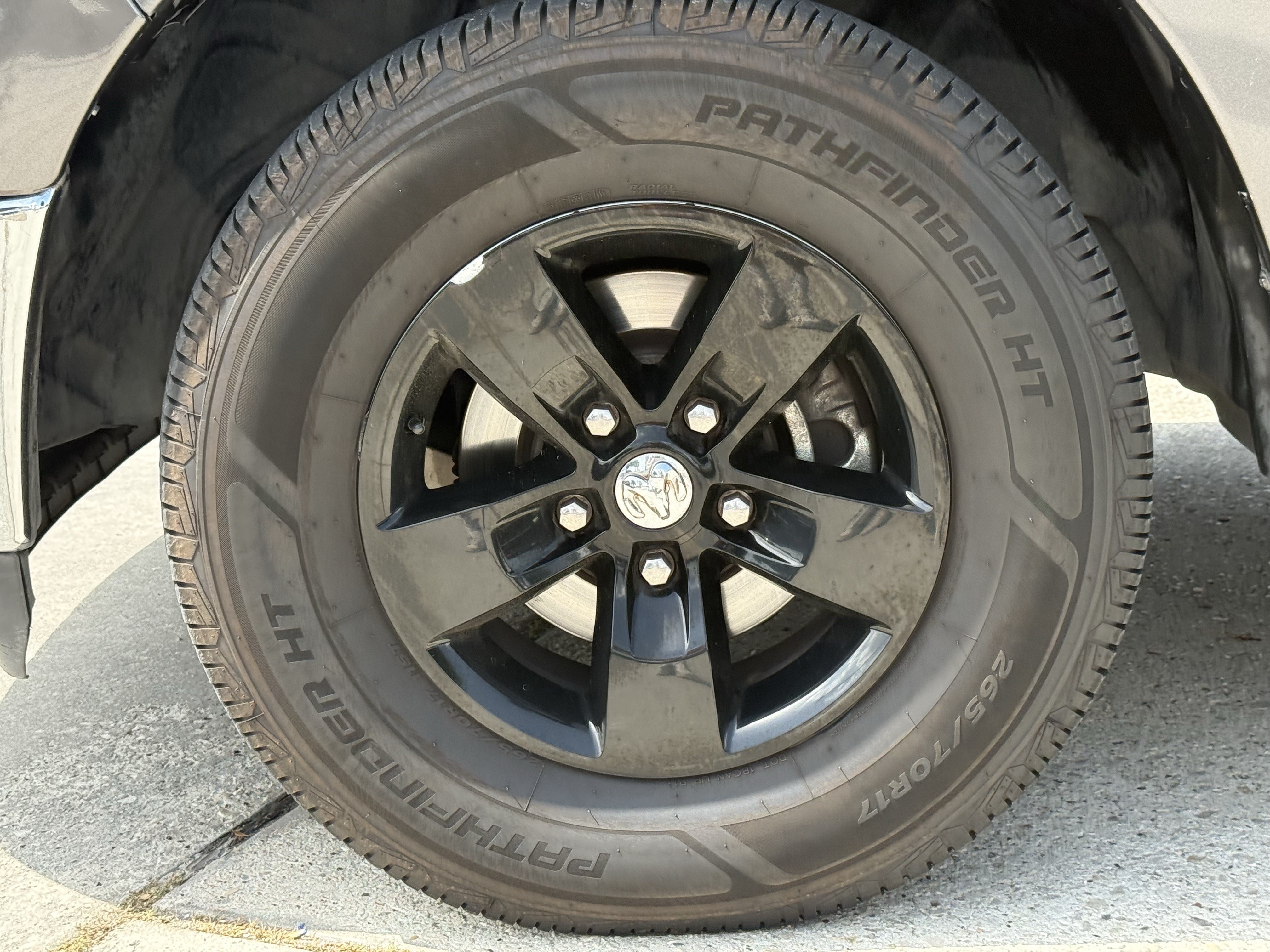 Used 2019 Granite Crystal Metallic Clearcoat Ram Tradesman image 11