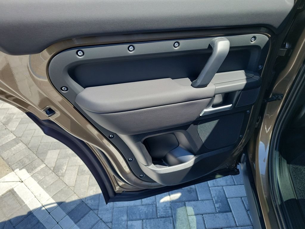 New 2026 Gondwana Stone Land Rover X-Dynamic SE image 21