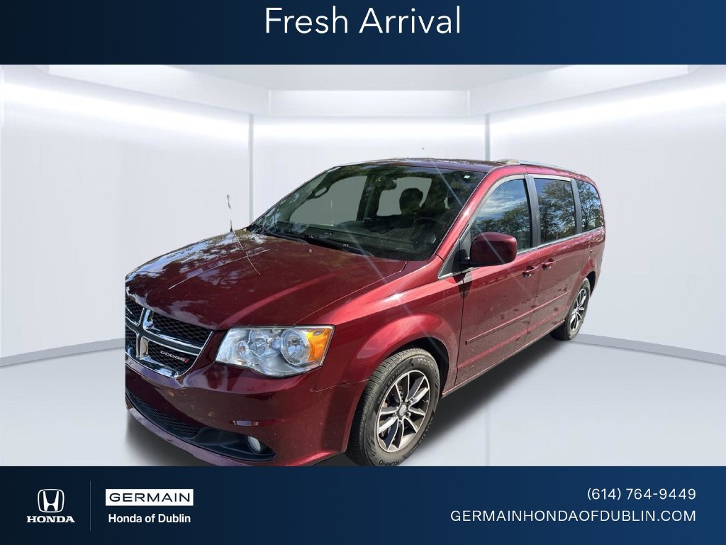 Used 2017 Red Dodge SXT image 1