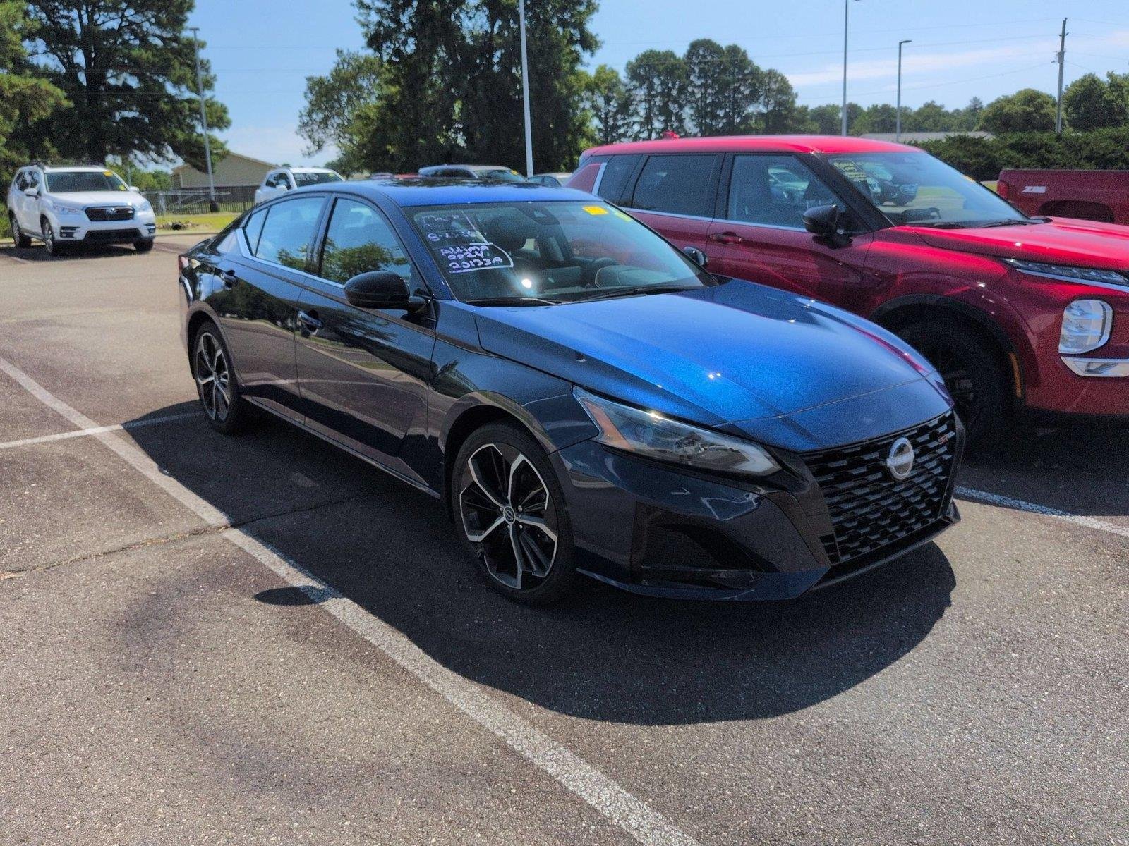 Used 2024 Deep Blue Pearl Nissan 2.5 SR image 2