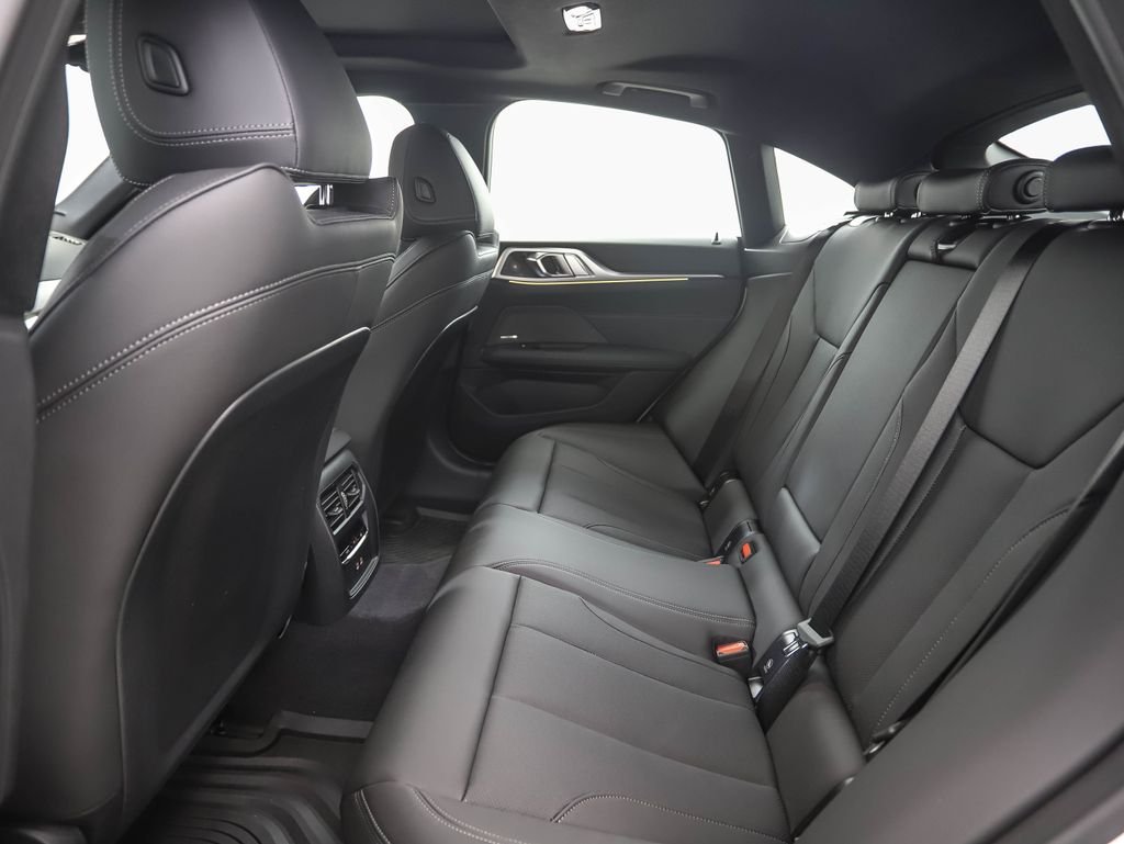 2025 BMW i4 M50 - Photo 21