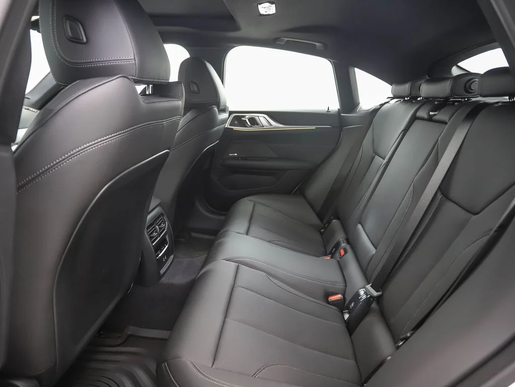 2025 BMW i4 M50 - Photo 21
