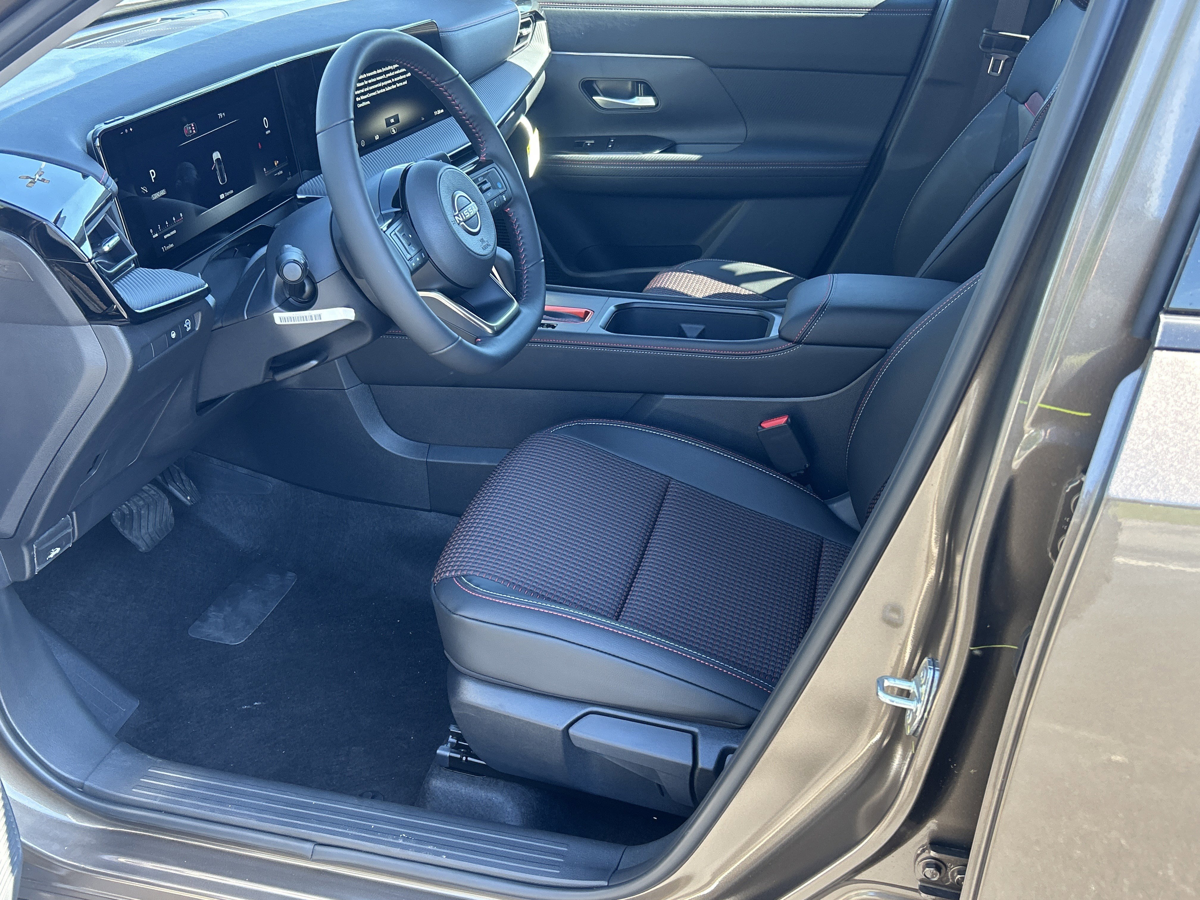 2026 Nissan KICKS SR - Photo 16