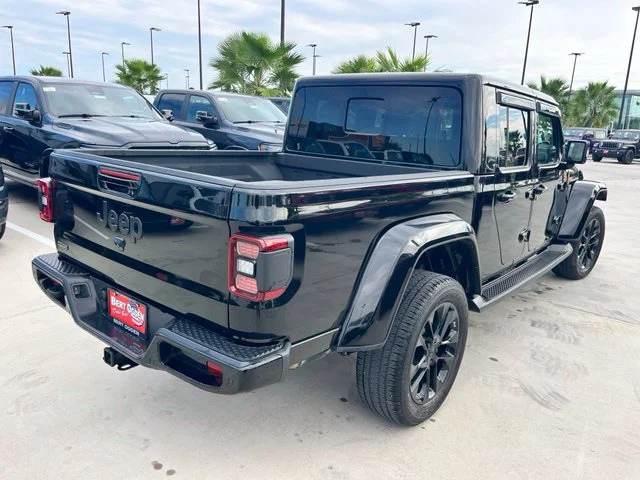 Used 2023 Black Jeep Overland image 6