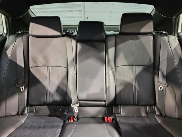 Certified Used 2025 WIND CHILL PEARL Toyota  image 13