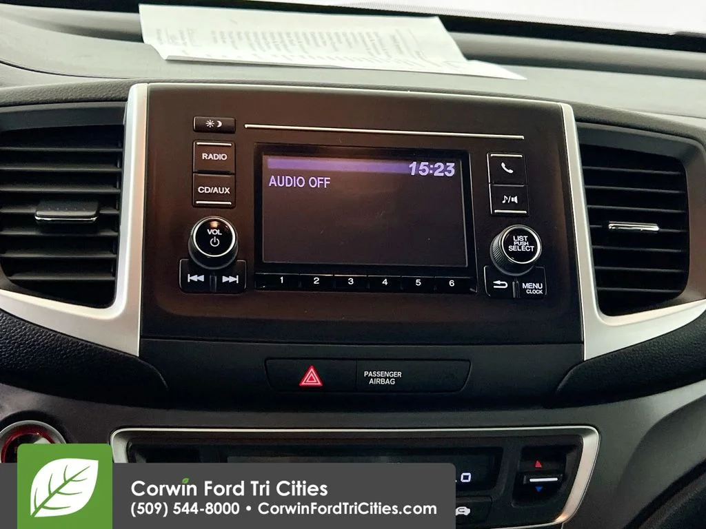 Used 2017 Silver Honda RTL image 20