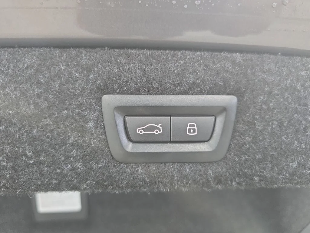 Used 2023 Alvite Gray Metallic BMW M550i xDrive image 26