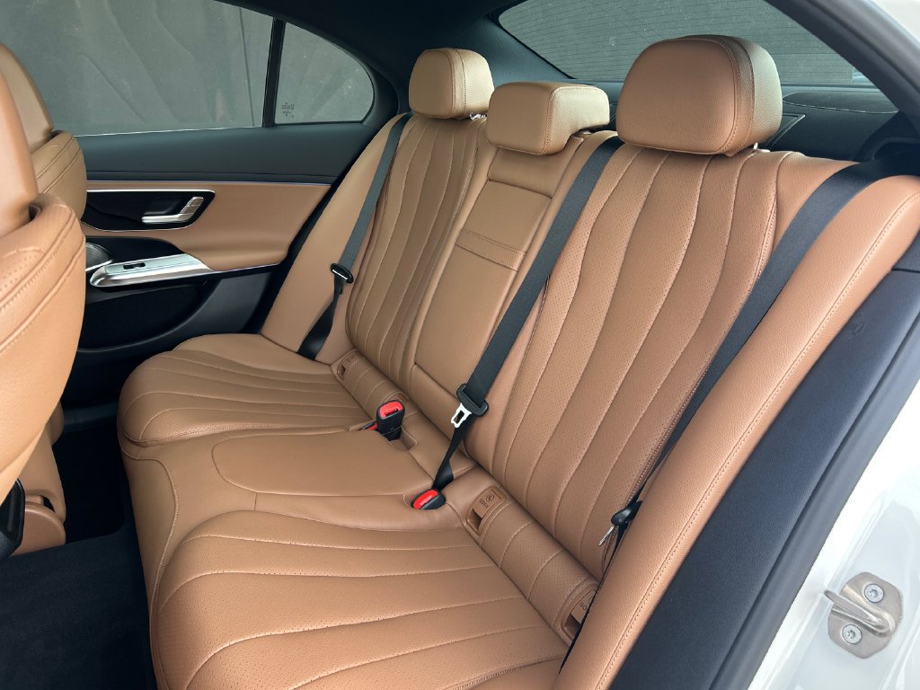 New 2027 Polar White Mercedes-Benz E 350 image 63