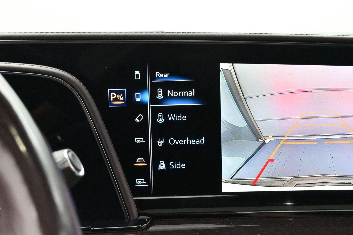 Used 2021 Crystal White Tricoat Cadillac Sport Platinum image 27