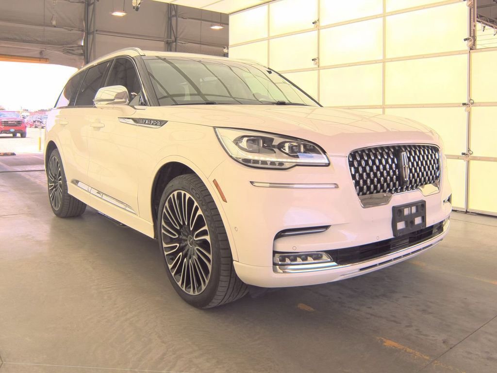 2021 Lincoln Aviator Black Label AWD's photo