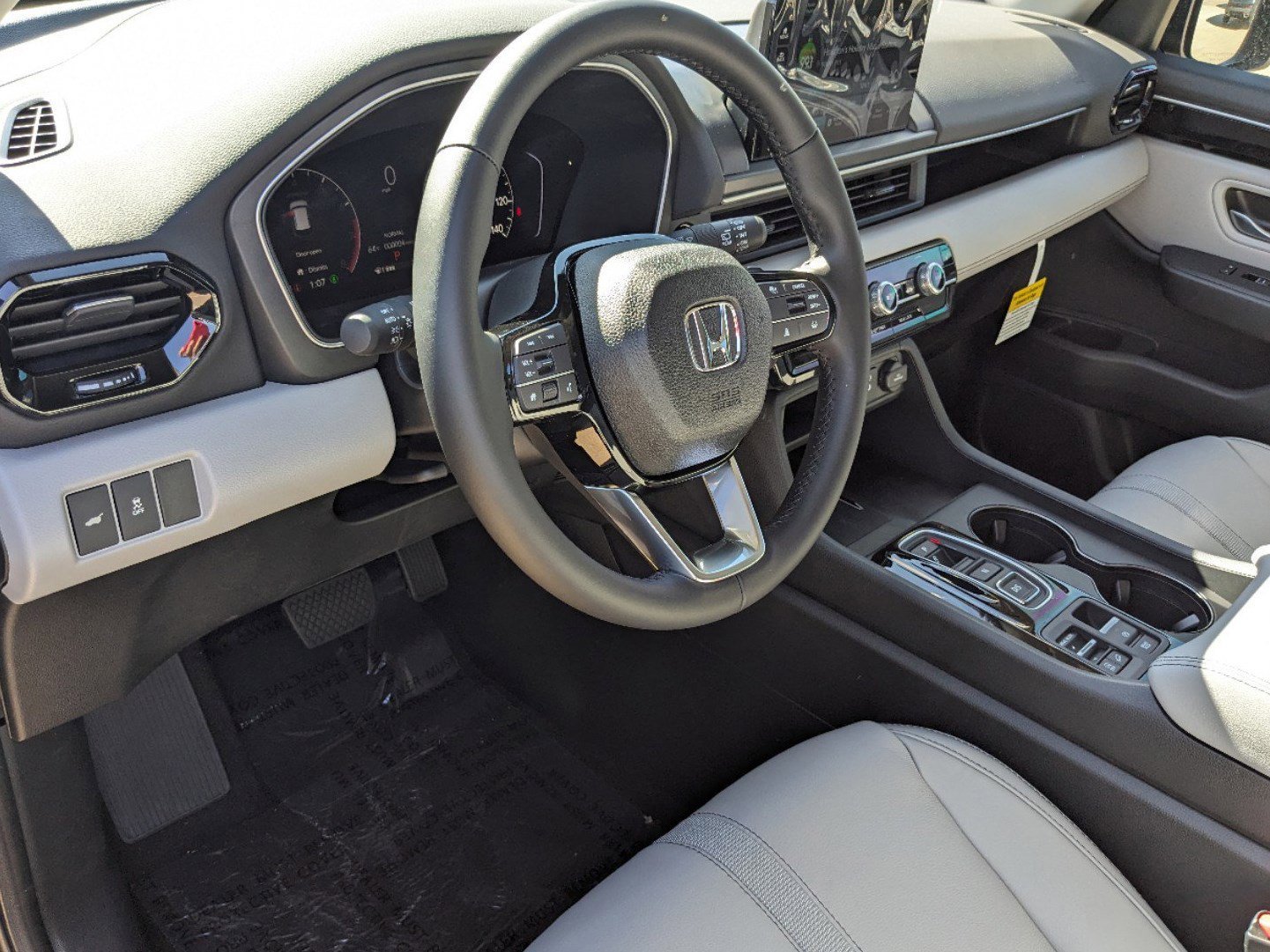 2025 Honda Pilot EX-L - Photo 11