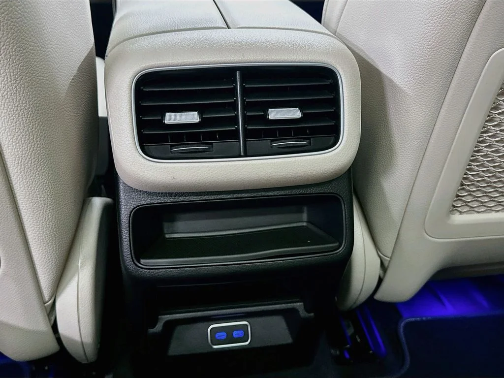 Certified Used 2024 Polar White Mercedes-Benz GLE 450 image 26