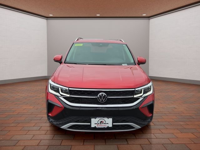 Certified Used 2023 Red Volkswagen 1.5T SEL image 30