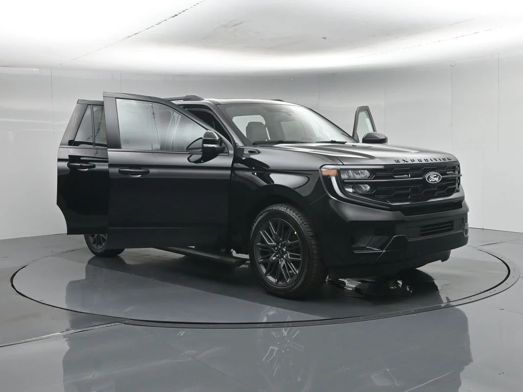 New 2027 Agate Black Metallic Ford Platinum image 36