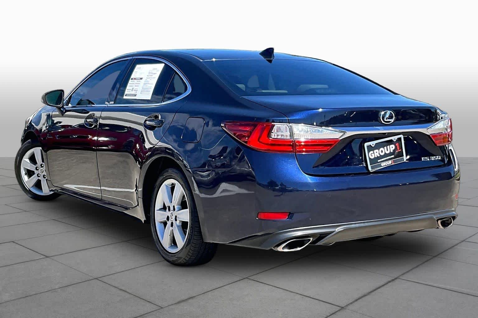 Used 2018 Nightfall Mica Lexus  image 10