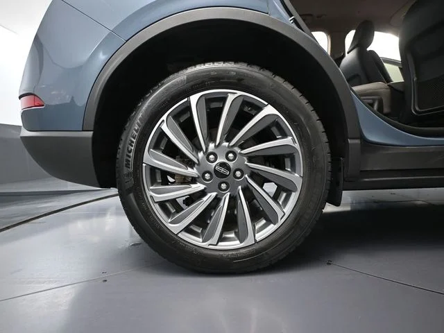 Used 2023 Blue Lincoln Reserve image 14
