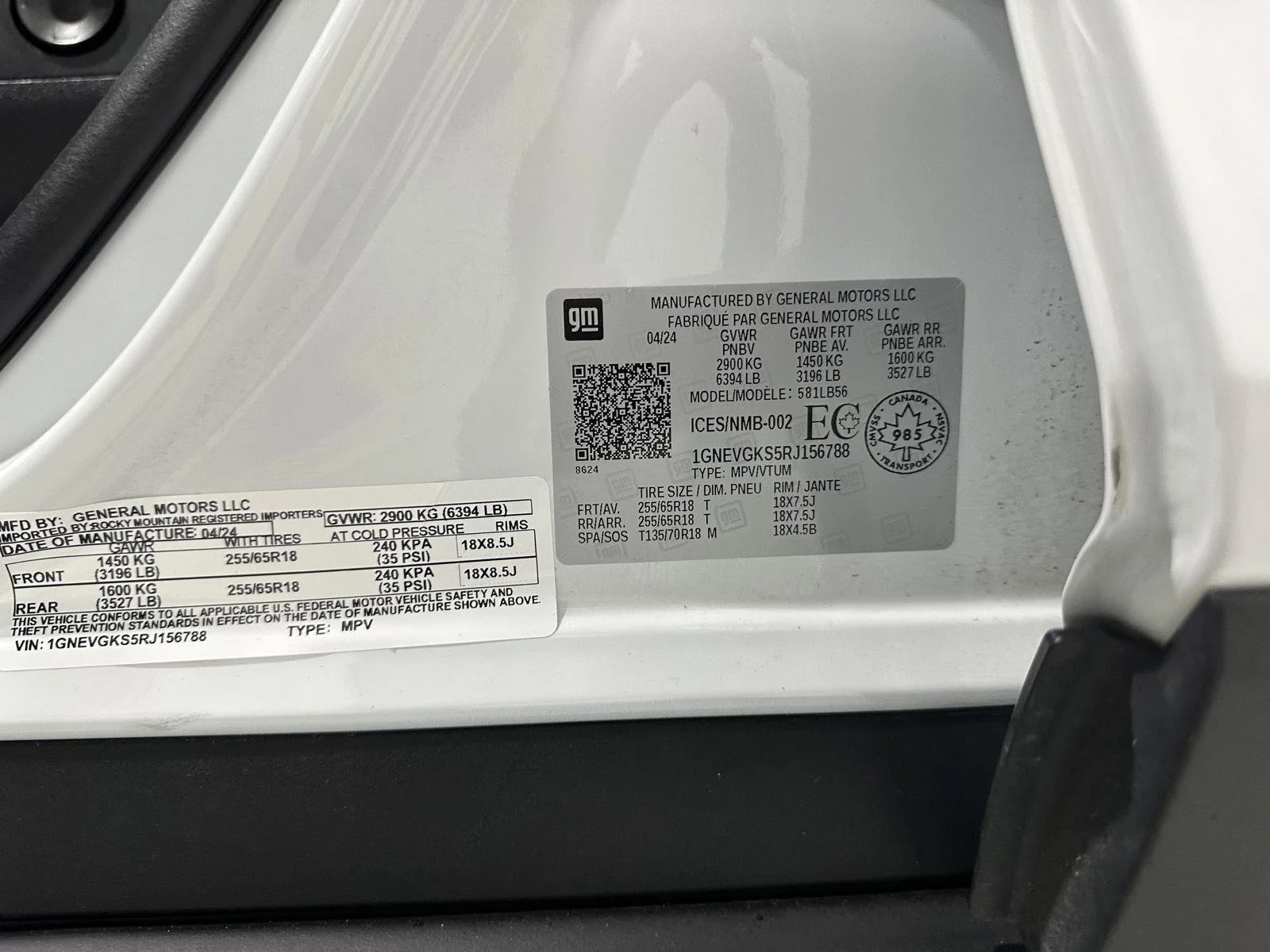 Used 2024 Summit White Chevrolet LT image 31