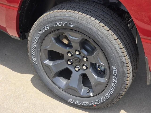 New 2026 Molten Red Pearl-Coat Exterior Paint RAM Express image 5