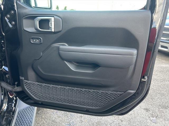 2025 Jeep Wrangler 4-Door Willys - Photo 26