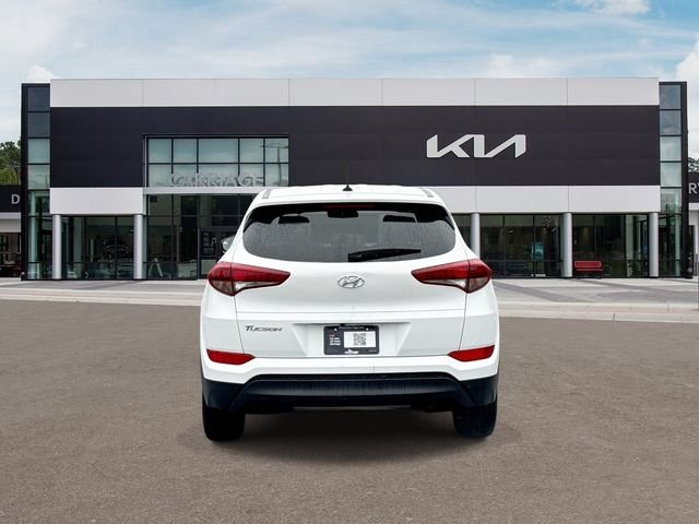 Used 2017 White Hyundai SE image 7