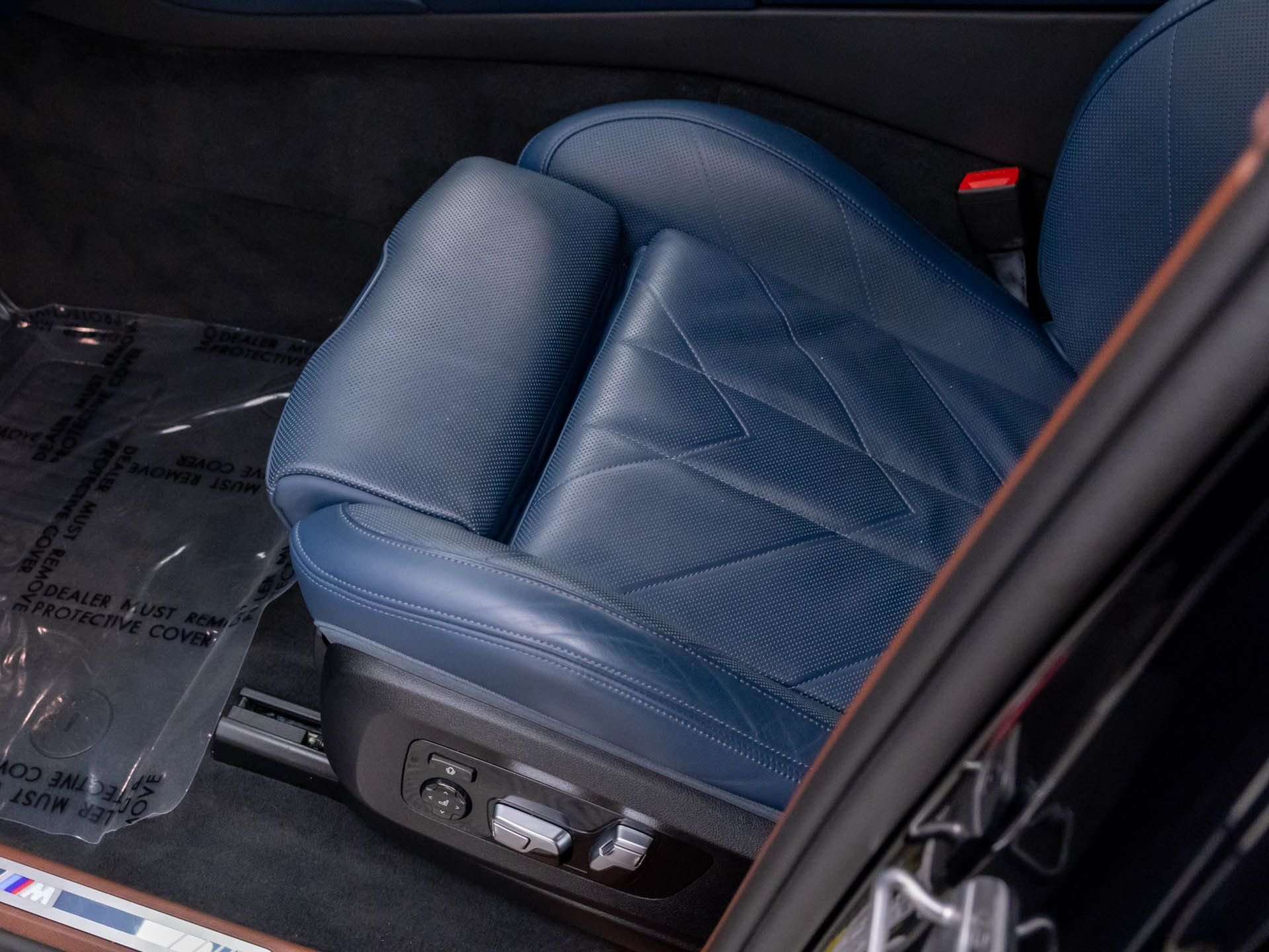 Certified Used 2023 Carbon Black Metallic BMW Base image 16