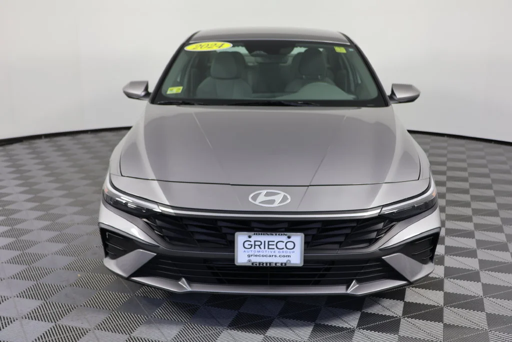 Certified Used 2024 Silver Hyundai SEL image 3