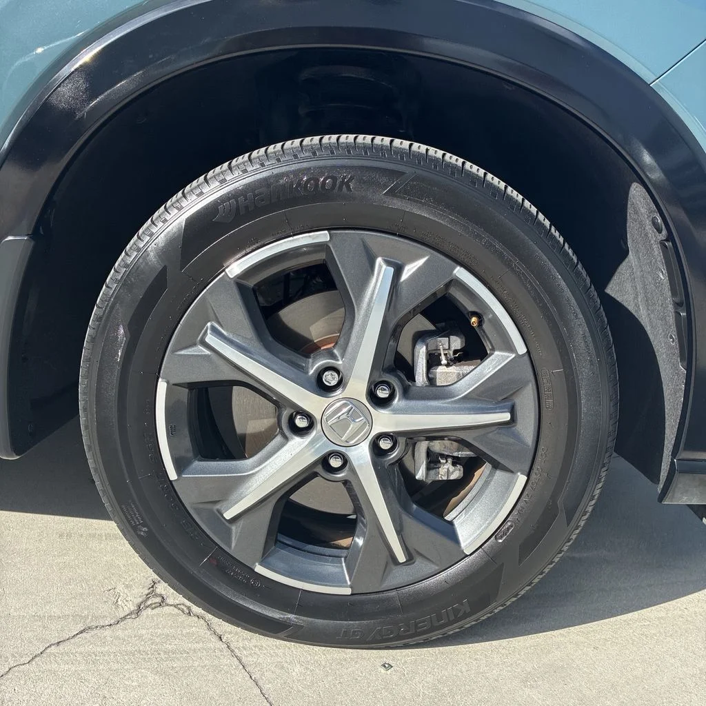 Used 2025 Gray Honda EX-L image 23