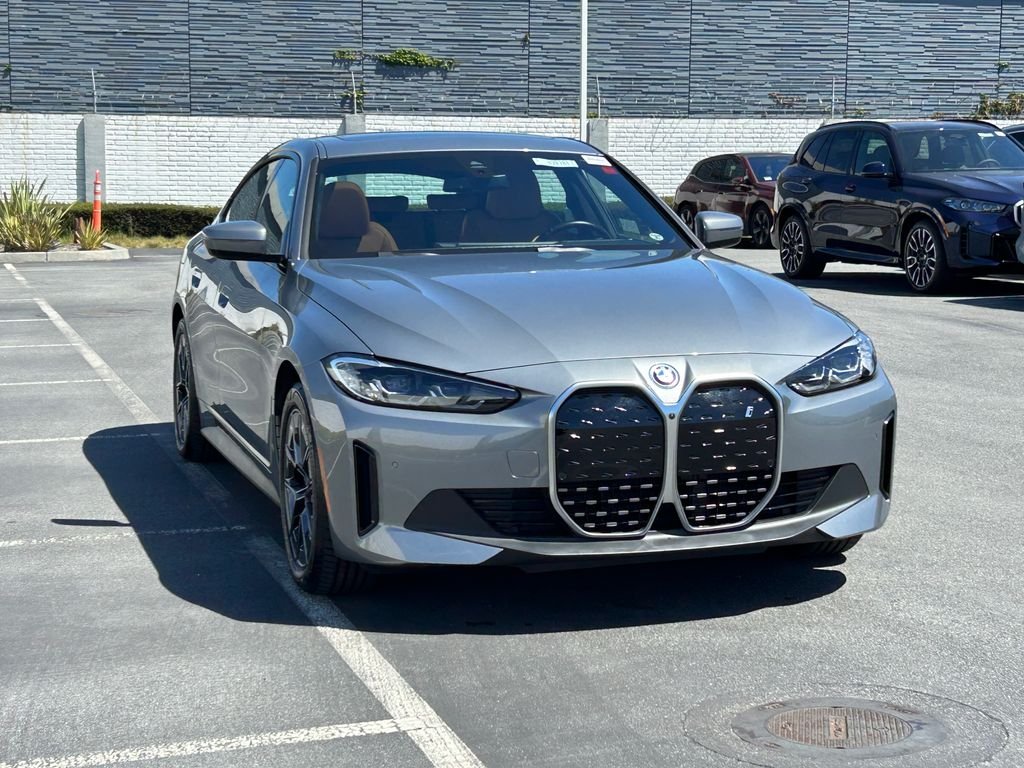 2023 BMW i4 eDrive35 photo 6