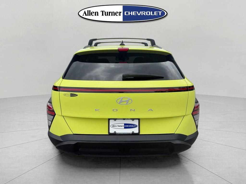Used 2024  Hyundai SEL image 5