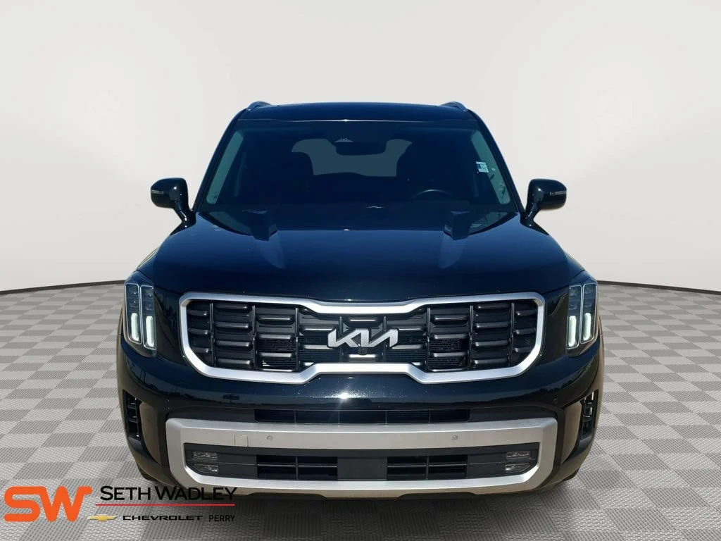 Used 2023 Ebony Black Kia SX image 2