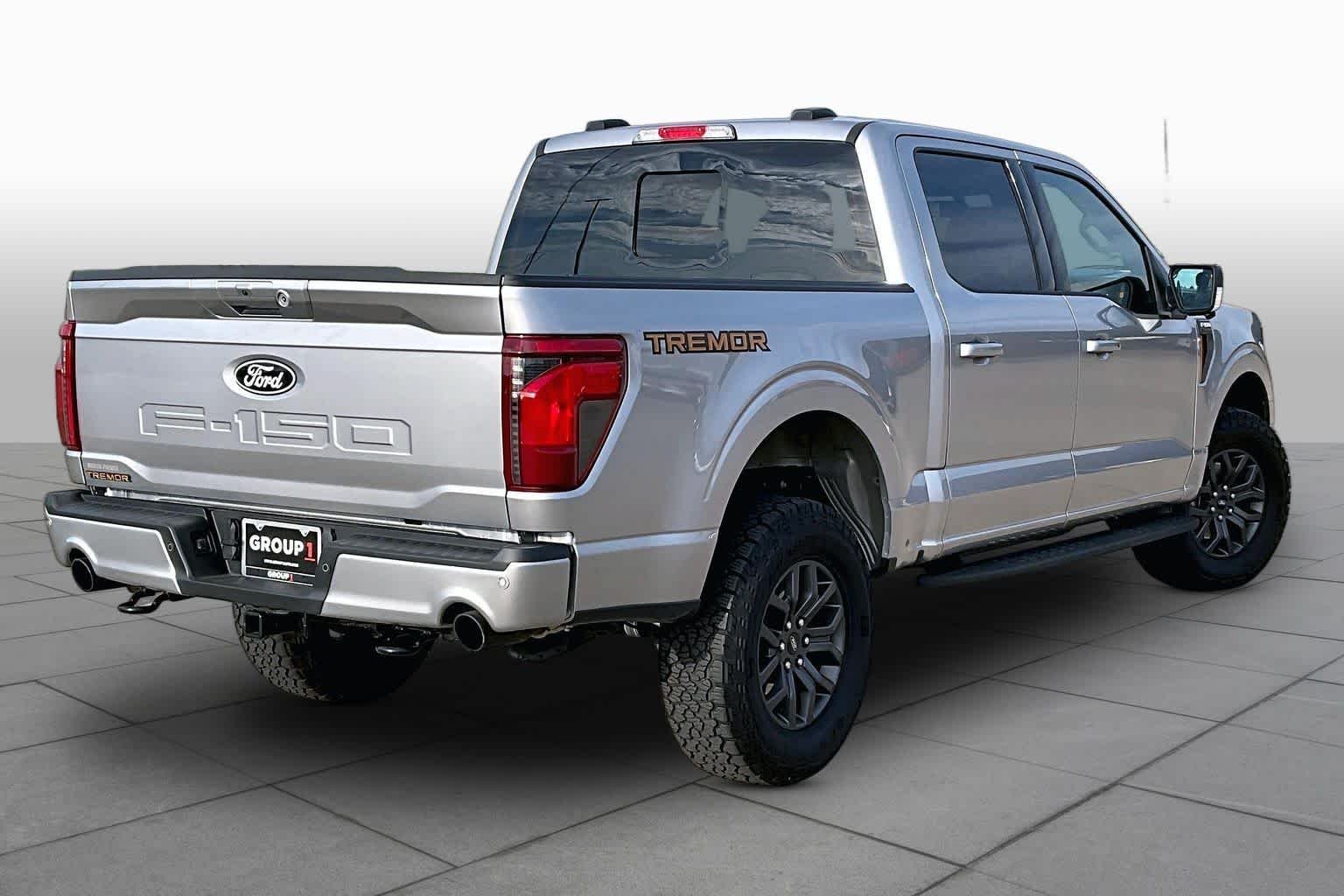 Used 2025 Iconic Silver Metallic Ford Tremor image 25