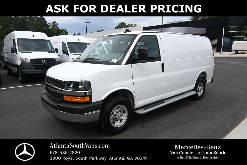 2025 Chevrolet Express 2500 Work Van HD's photo