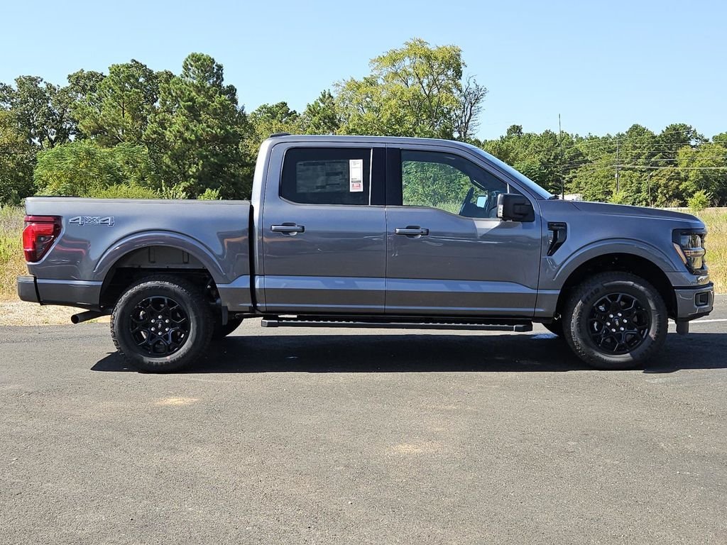 New 2026 Carbonized Gray Metallic Ford XLT image 9