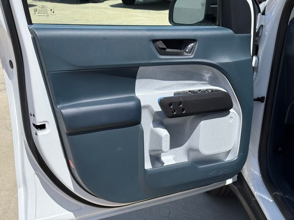 New 2026 Oxford White Ford XLT image 14