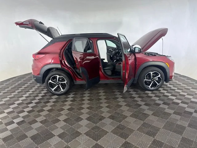 Used 2023 Red Chevrolet RS image 13