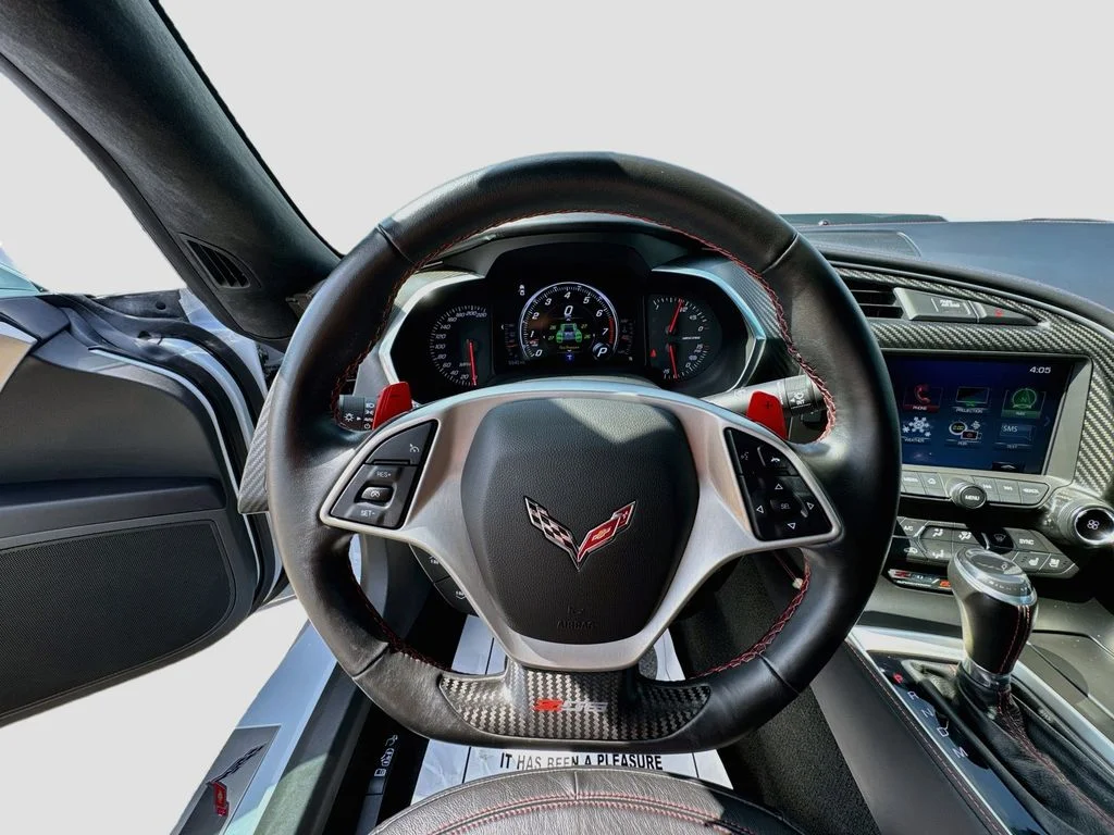 Used 2019 White Chevrolet Z06 image 13