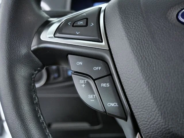 Used 2024 White Ford SEL image 23