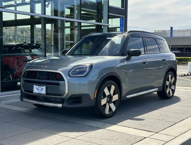 2027 MINI Countryman Iconic