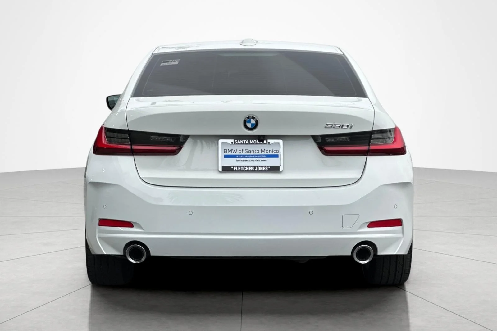 Used 2023 Alpine White BMW 330i image 4