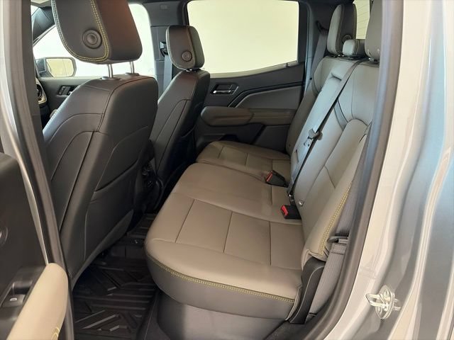 2026 Chevrolet Colorado ZR2 - Photo 13